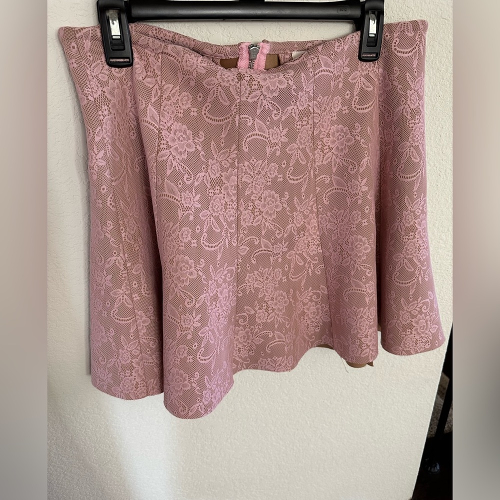 Cute Guess Mini skirt
